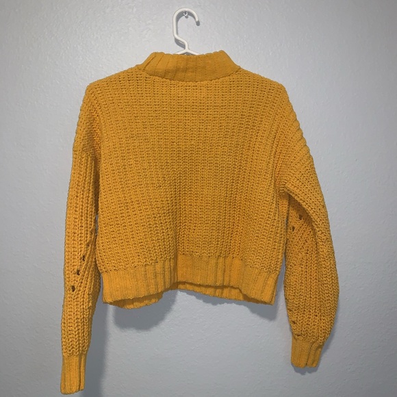 hollister oversized sweater - Picture 2 of 4